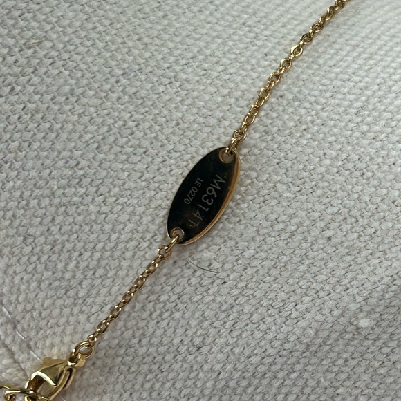🔥NEW! Louis Vuitton•Nanogram Necklace - Picture 6 of 6